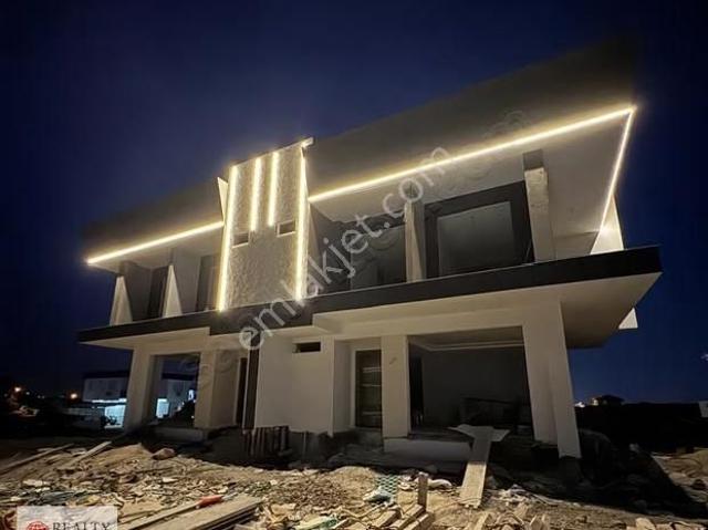 Aksu, Antalya içerisinde satılık Villa