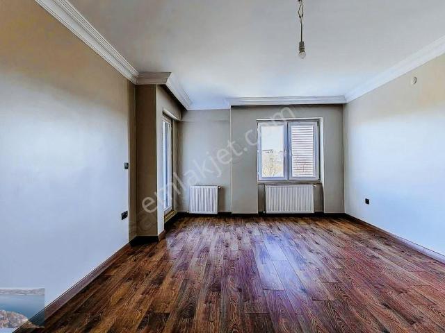 İstanbul içerisinde kiralık Villa