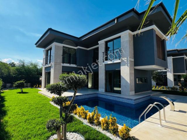Kemer, Antalya içerisinde satılık Villa
