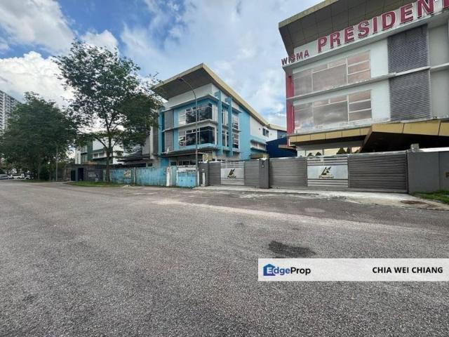 Warehouse for sale in Johore Bahru, Johor