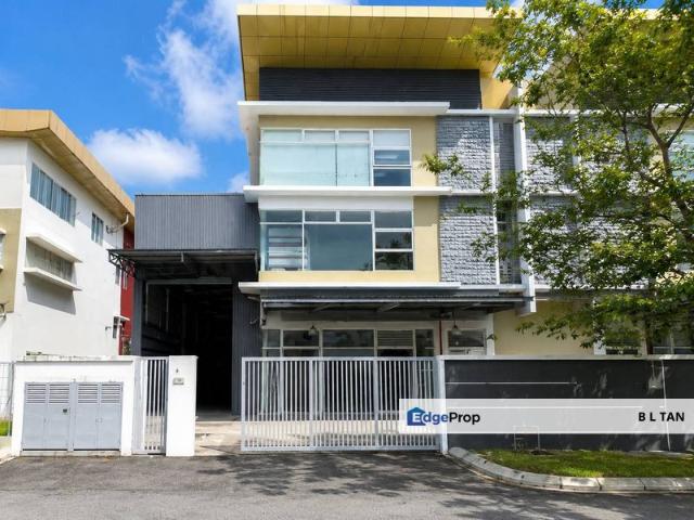 Warehouse for sale in Taman Sri Bahagia, Johor Bahru