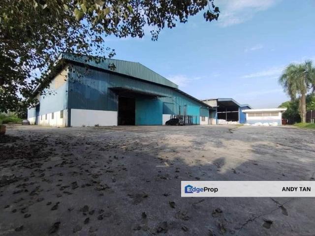 Warehouse for sale in Johor