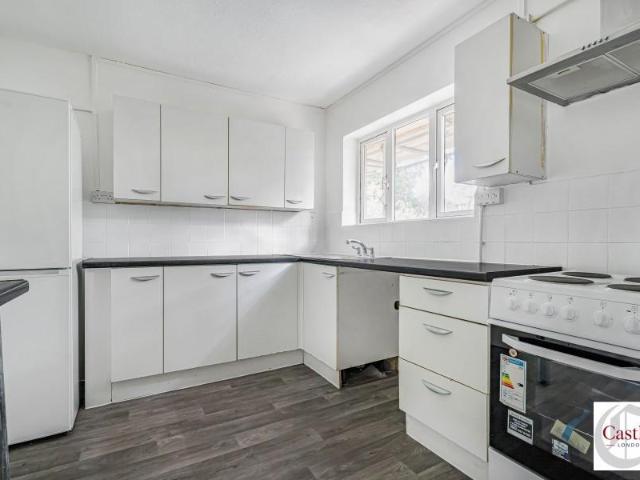 Apartment for rent in London Borough of Enfield, Greater London