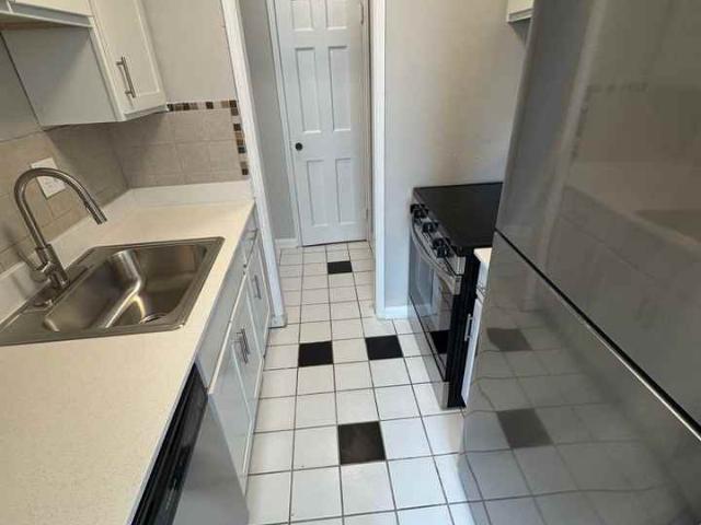 Apartment for rent in Shaker Heights, Ohio
