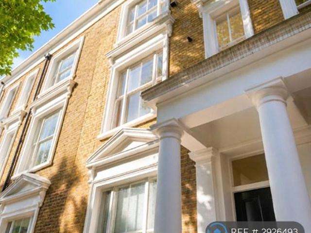 Apartment for rent in Earl's Court, Greater London