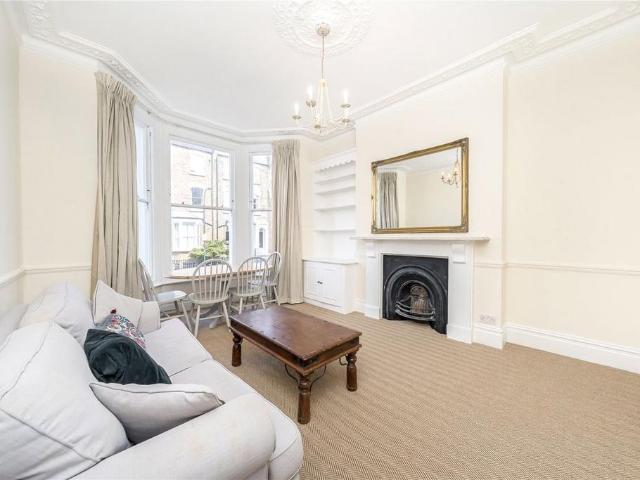 Apartment for rent in Fulham, Walham Green