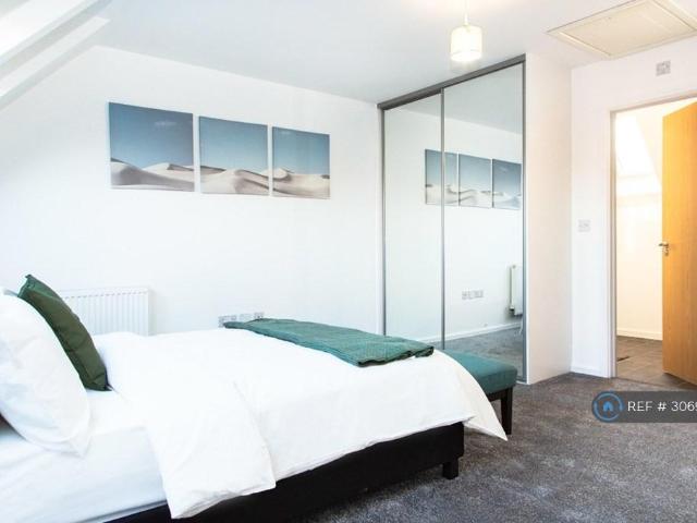 House for rent in Lower Broughton, Salford