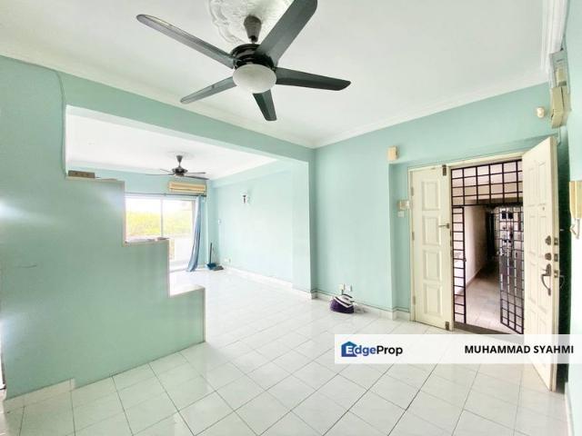 Condominium for sale in Petaling, Alam Impian