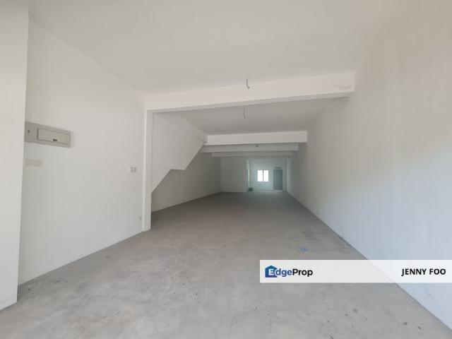 Shop for rent in Alam Impian, Selangor