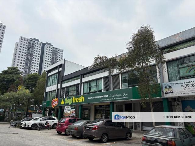 Shop for rent in Petaling, Alam Impian