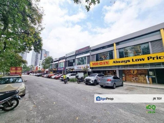 Shop for sale in Seksyen 16, Shah Alam