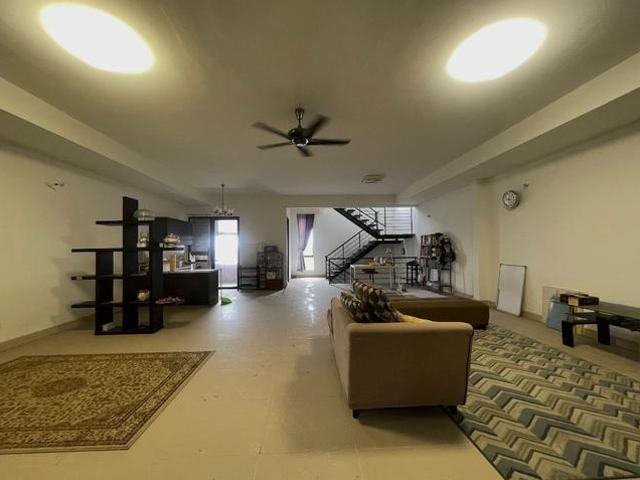 Condominium for sale in Petaling, Alam Impian