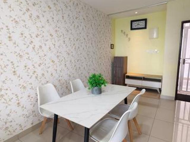 Condominium for sale in Malaka