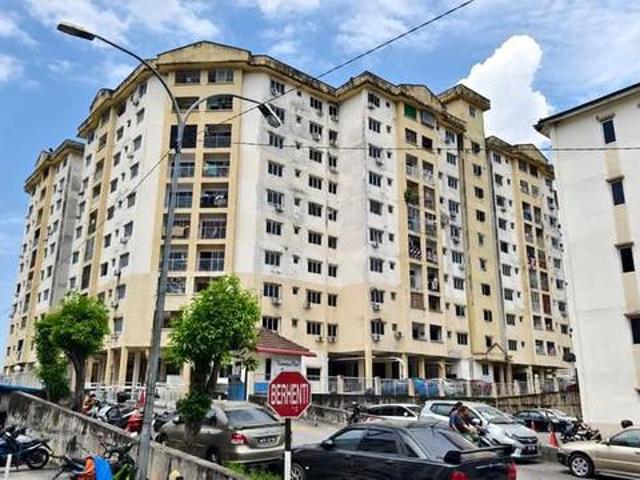 Apartment for sale in Kajang, Langat