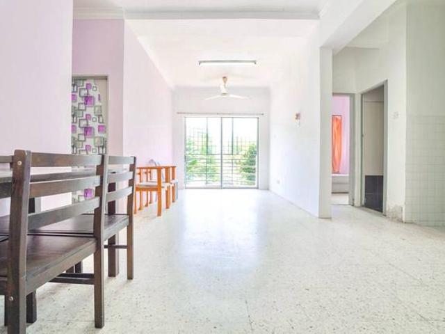 Apartment for sale in Country Heights Damansara, Kuala Lumpur