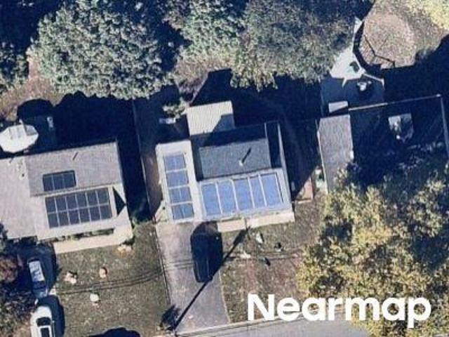 House for sale in Parlin House for sale in Parlin