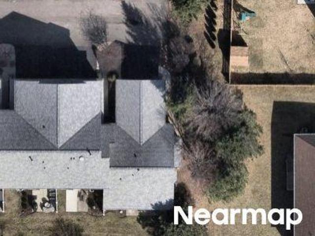 House for sale in Mchenry, Illinois