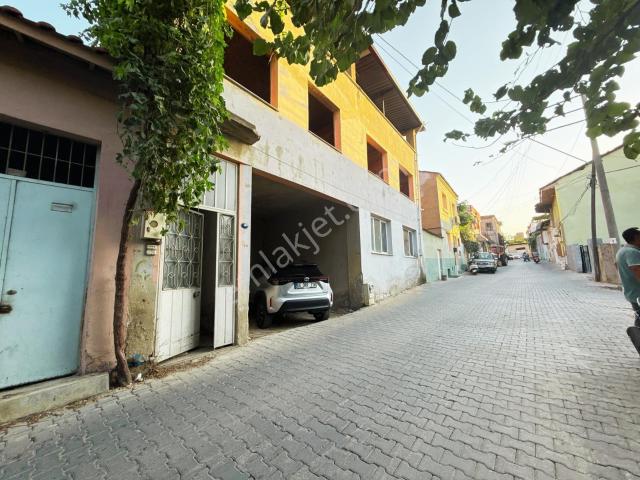 Tire, İzmir içerisinde satılık mülk