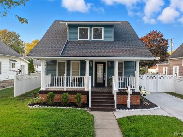 House for sale in Mount Clemens, Michigan