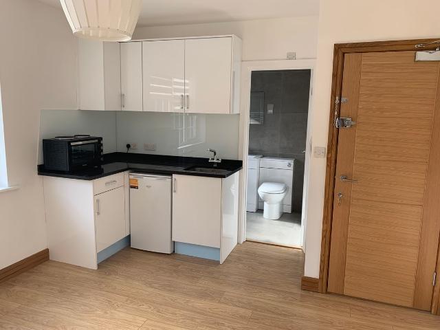 Studio for rent in High Barnet, Isle Of Man
