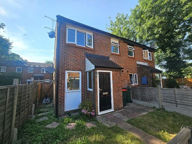 House for rent in Broadfield, Glynde