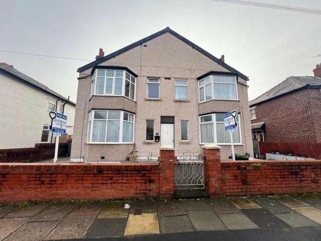 Apartment for rent in Squires Gate, Blackpool