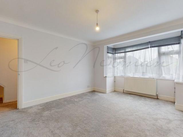 House for rent in Lower Halliford, Surrey