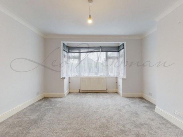 House for rent in Lower Halliford, Surrey