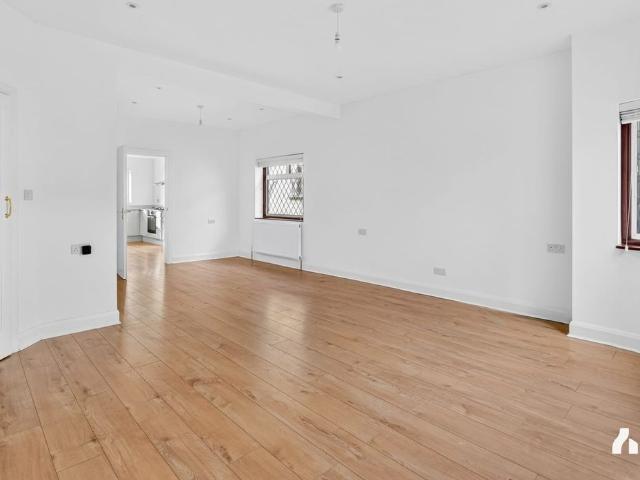 House for rent in Broadfields, Greater London