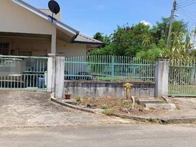 Terraced House for sale in Interior Division, Sabah