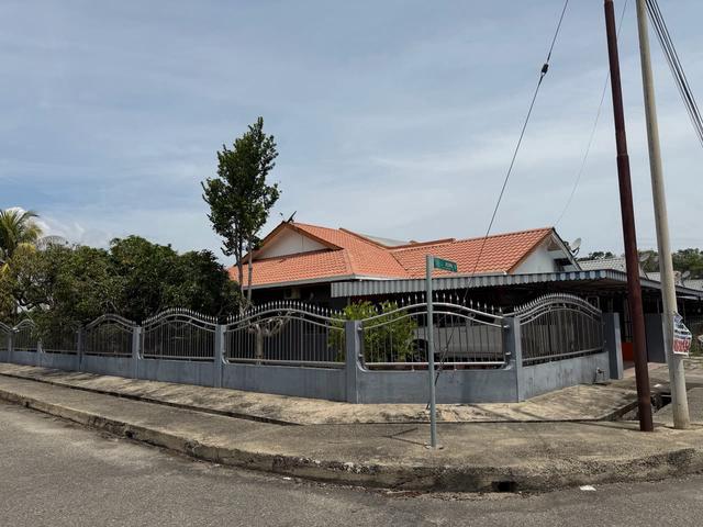 Terraced House for sale in Interior Division, Sabah