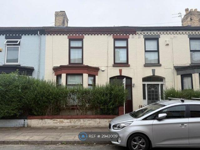 House for rent in Calderstones