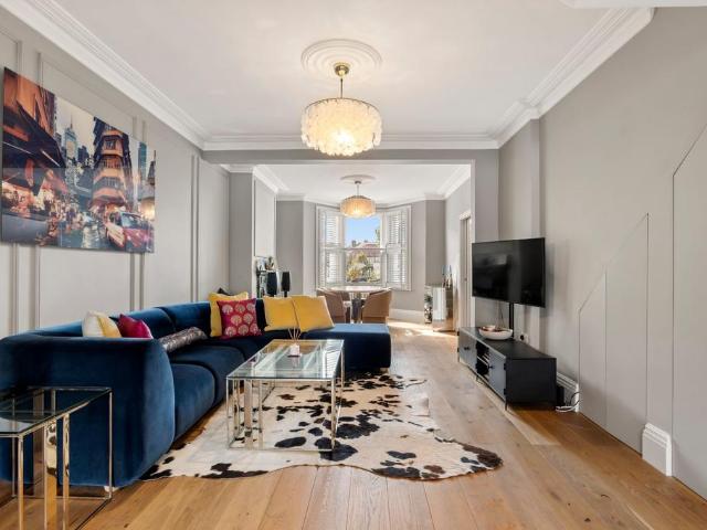 House for rent in College Park, Greater London
