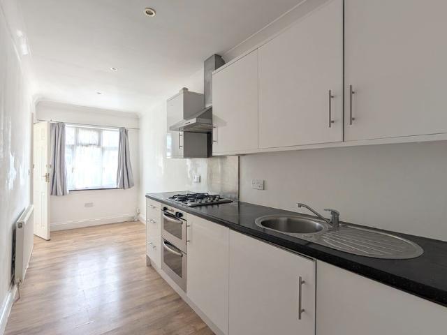 Studio for rent in London Borough of Harrow, Greater London