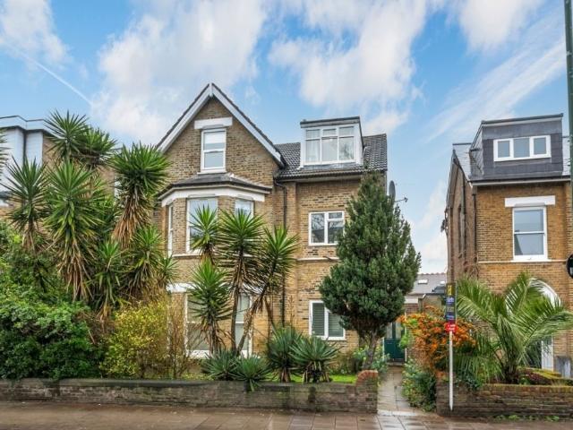 House for rent in London Borough of Richmond upon Thames, Greater London