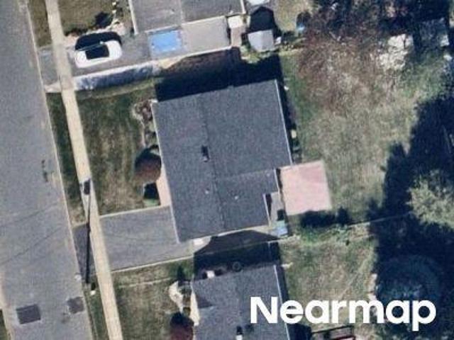 House for sale in Edison, New Jersey