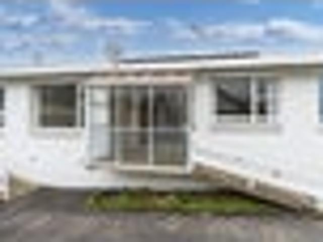 House for rent in Otakou