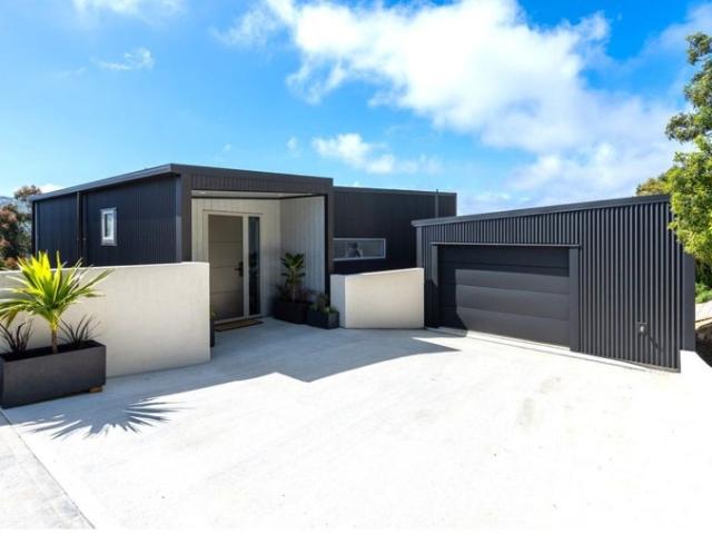 House for rent in Otakou