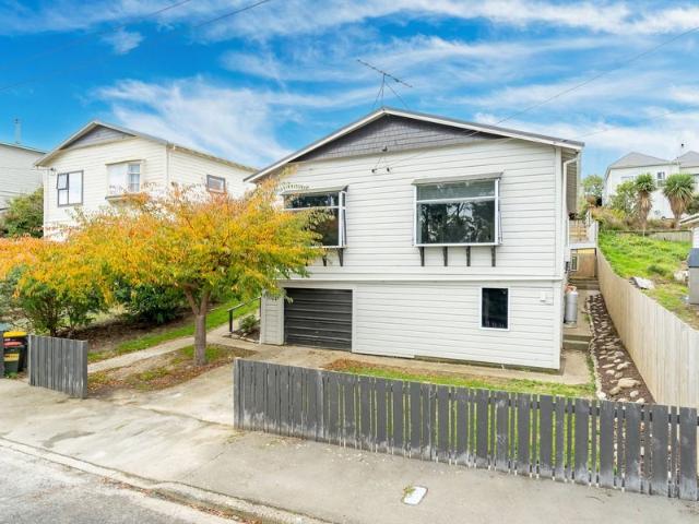 House for rent in Otakou