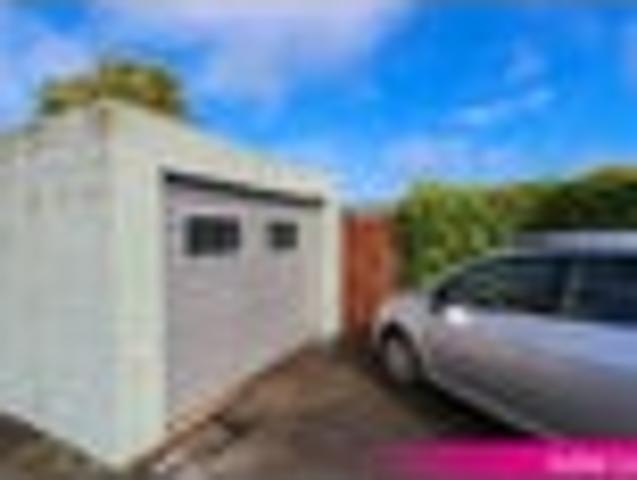 House for rent in Otakou