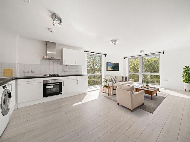 Apartment for rent in London Borough of Newham, Greater London