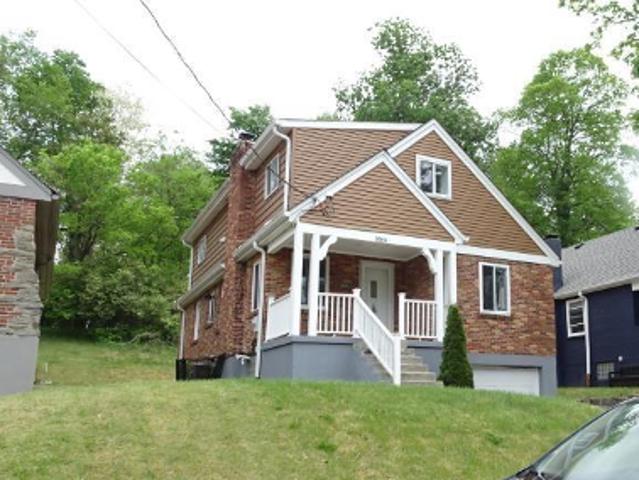 House for sale in Roselawn, Ohio