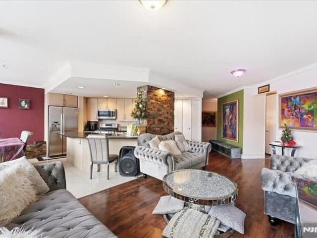 Condo for sale in Hudson, New Jersey