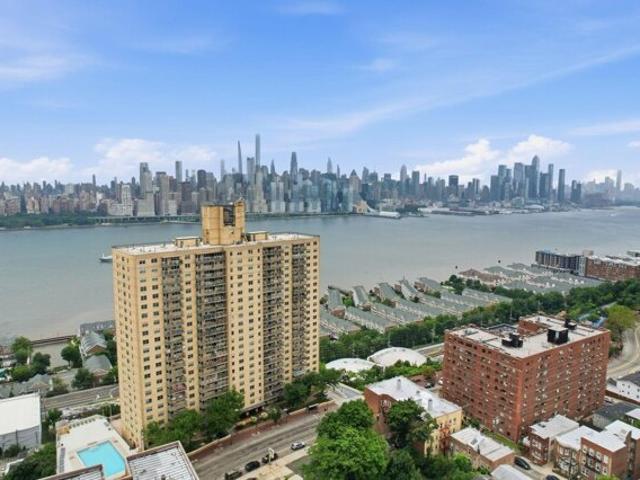 Condo for sale in Hudson, New Jersey