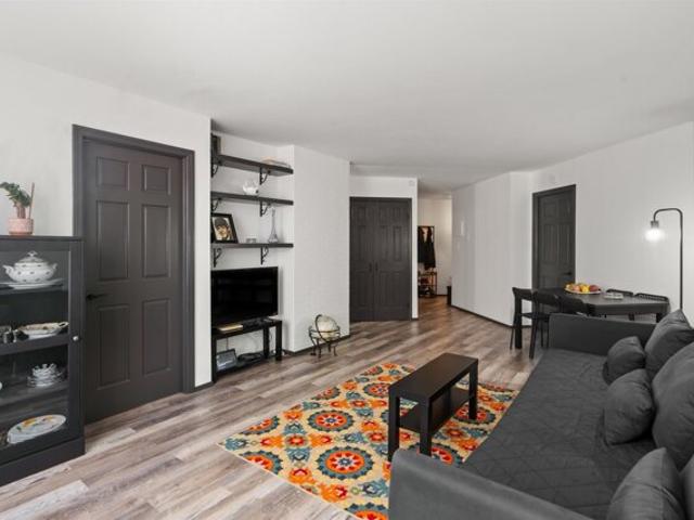 Condo for sale in Hudson, New Jersey