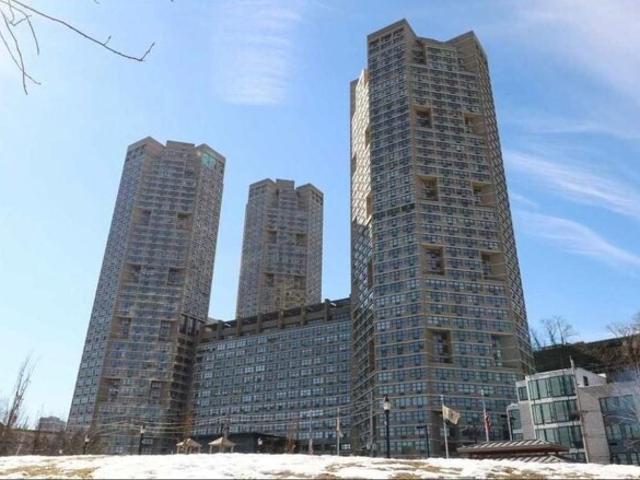 Condo for sale in Hudson, New Jersey