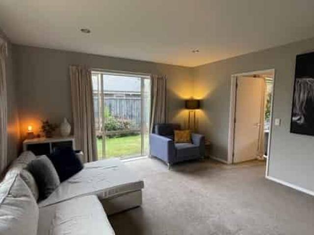 House for rent in Chaslands, Canterbury