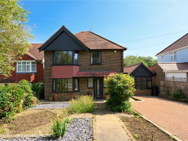House for rent in Pachesham Park, Surrey