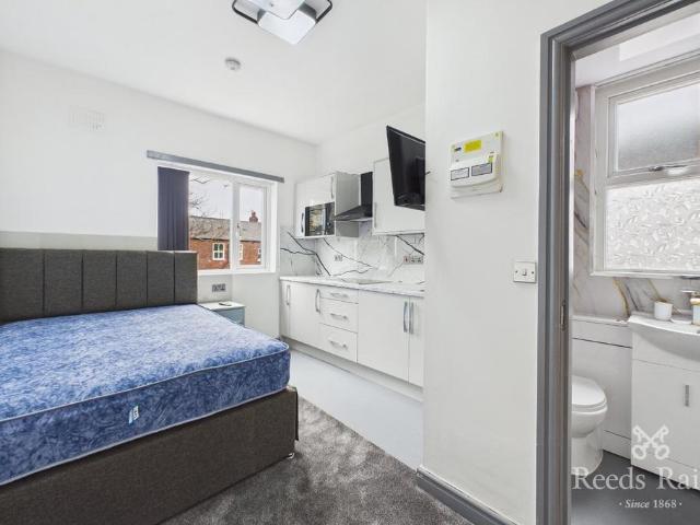 House for rent in Bramhall, Greater Manchester