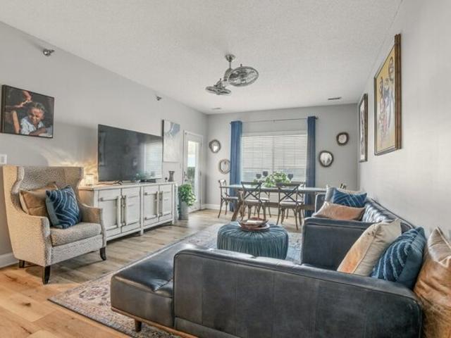 Condo for sale in Columbia